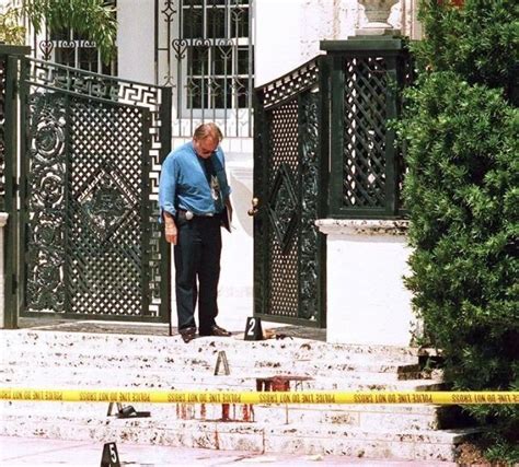 assasinio di versace|why was guianni versace killed.